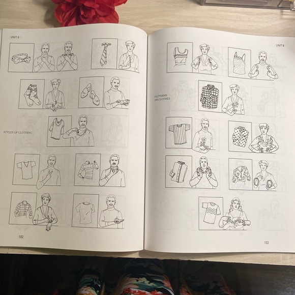 Signing Naturally Book - Picture 4 of 7